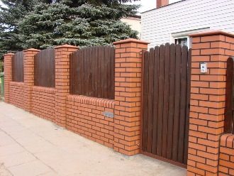 Кирпичный забор под ключ в Ростове-на-Дону